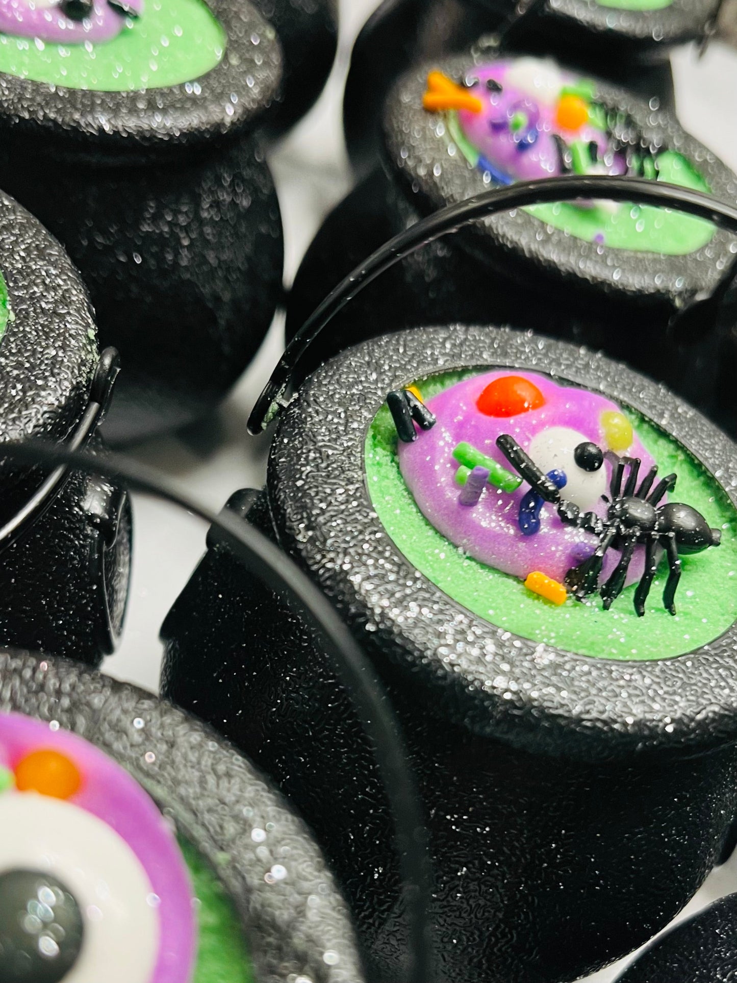 Cauldron Bath Bomb store 1