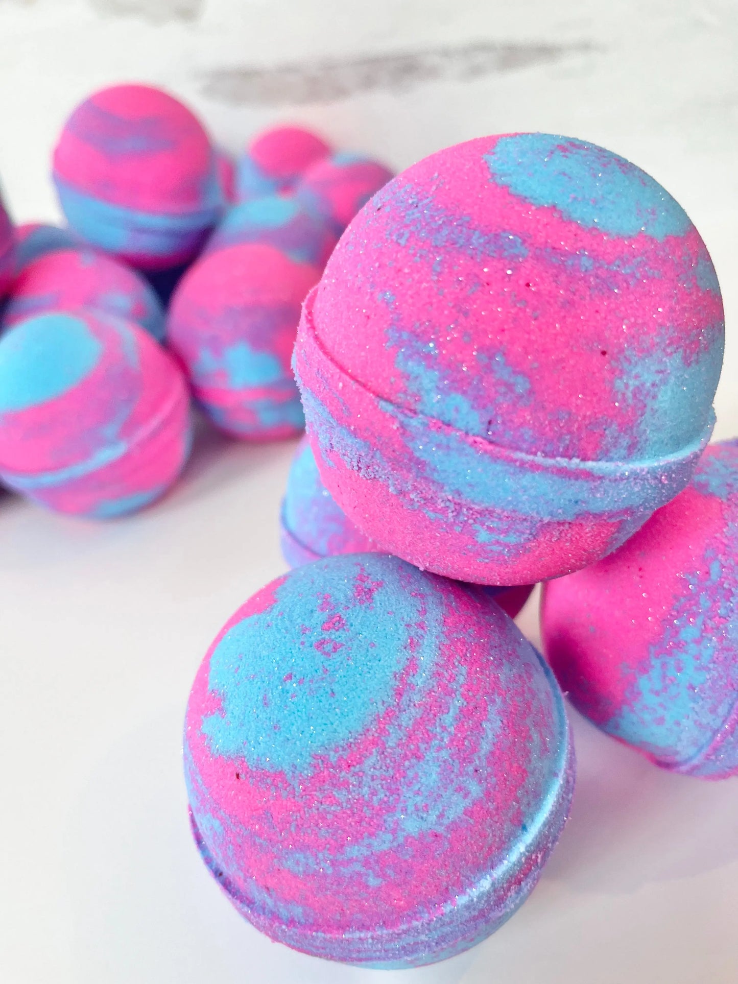 Candy Floss Bath Bomb, Fluffy Pink Candy Bath Bomb store 1