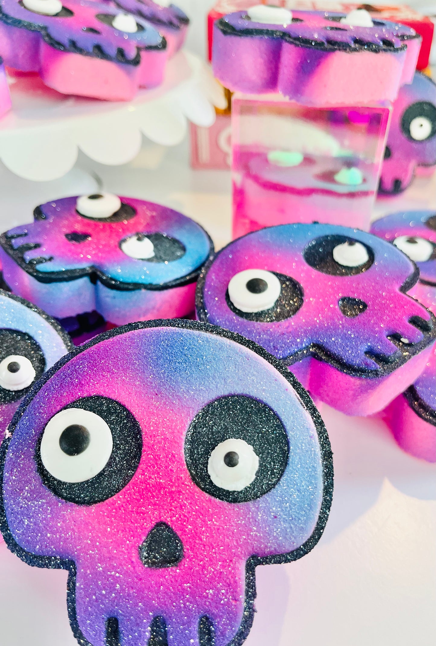 Pink Skull Bath Bomb, Creep it Cute store 1