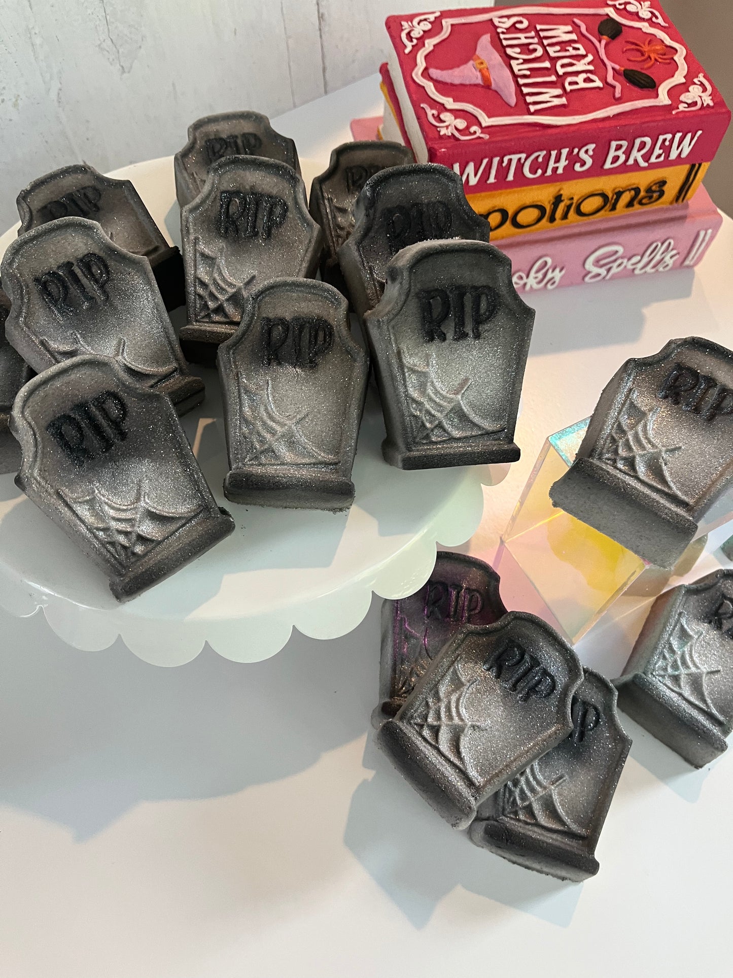 Dead Gorgeous, Tombstone Bath Bomb store 1