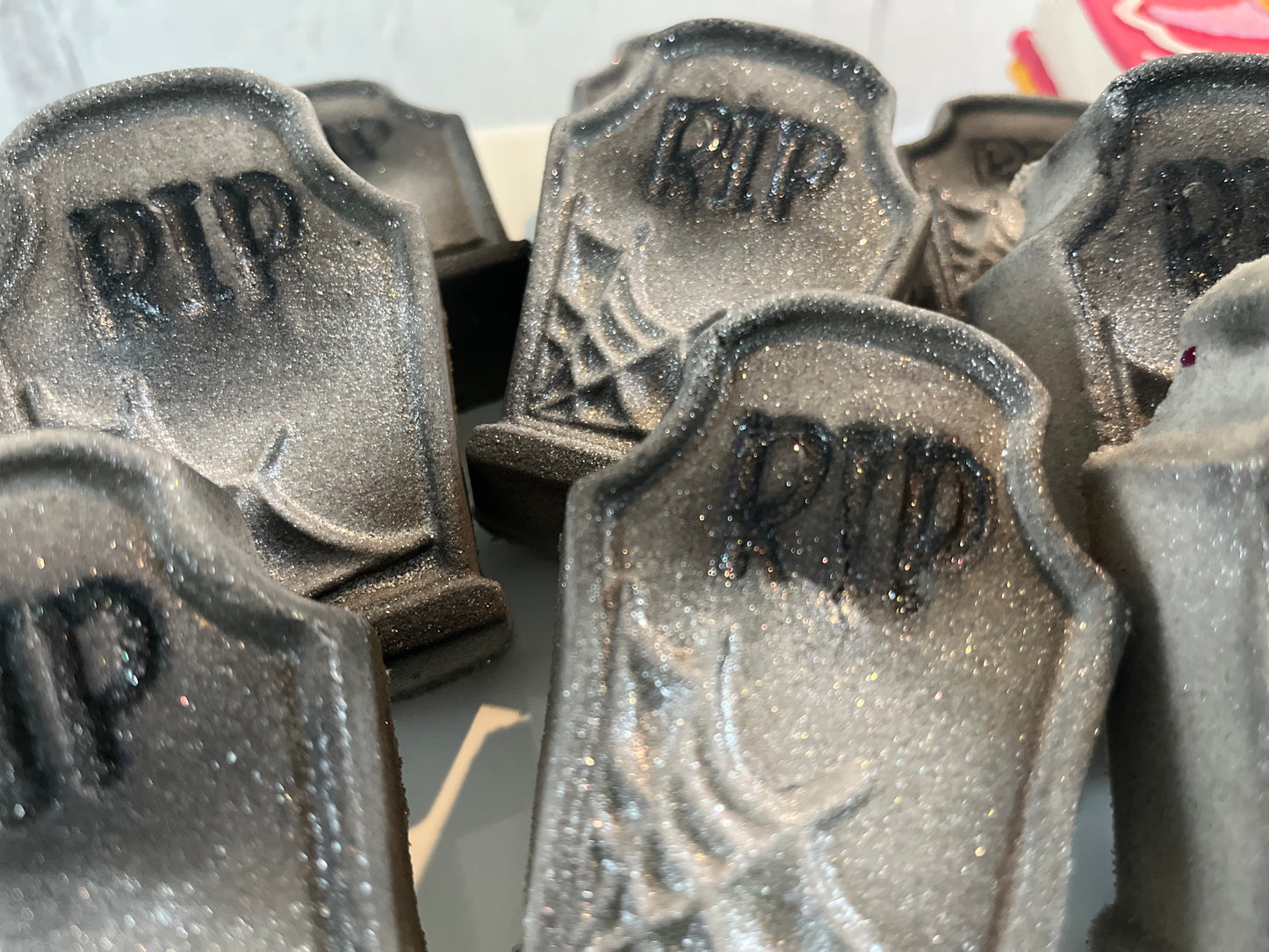 Dead Gorgeous, Tombstone Bath Bomb store 1