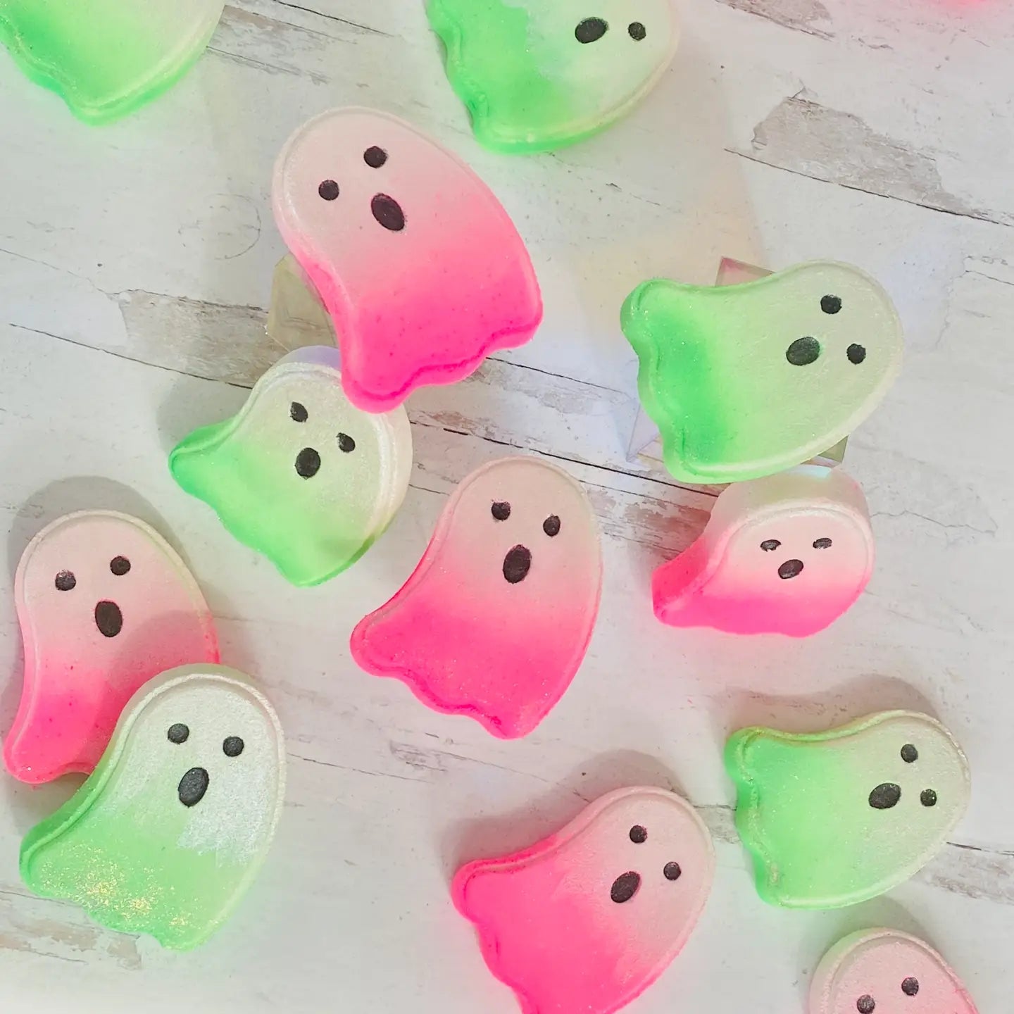 Spooky Ghost Halloween Bath Bomb store 1