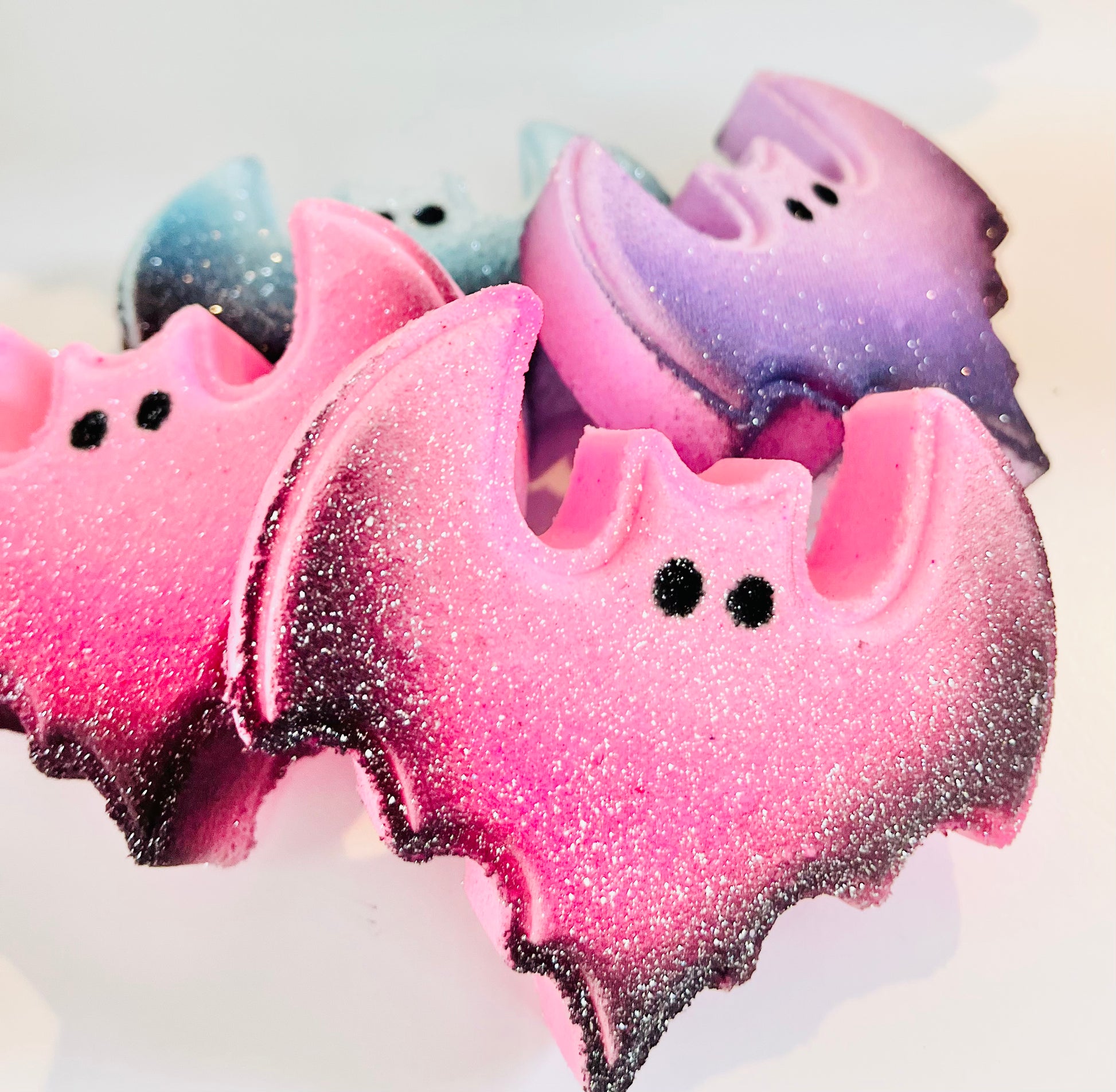 Vampy Glam bomb, Bat Bath Bomb store 1