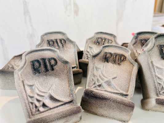 Dead Gorgeous, Tombstone Bath Bomb store 1