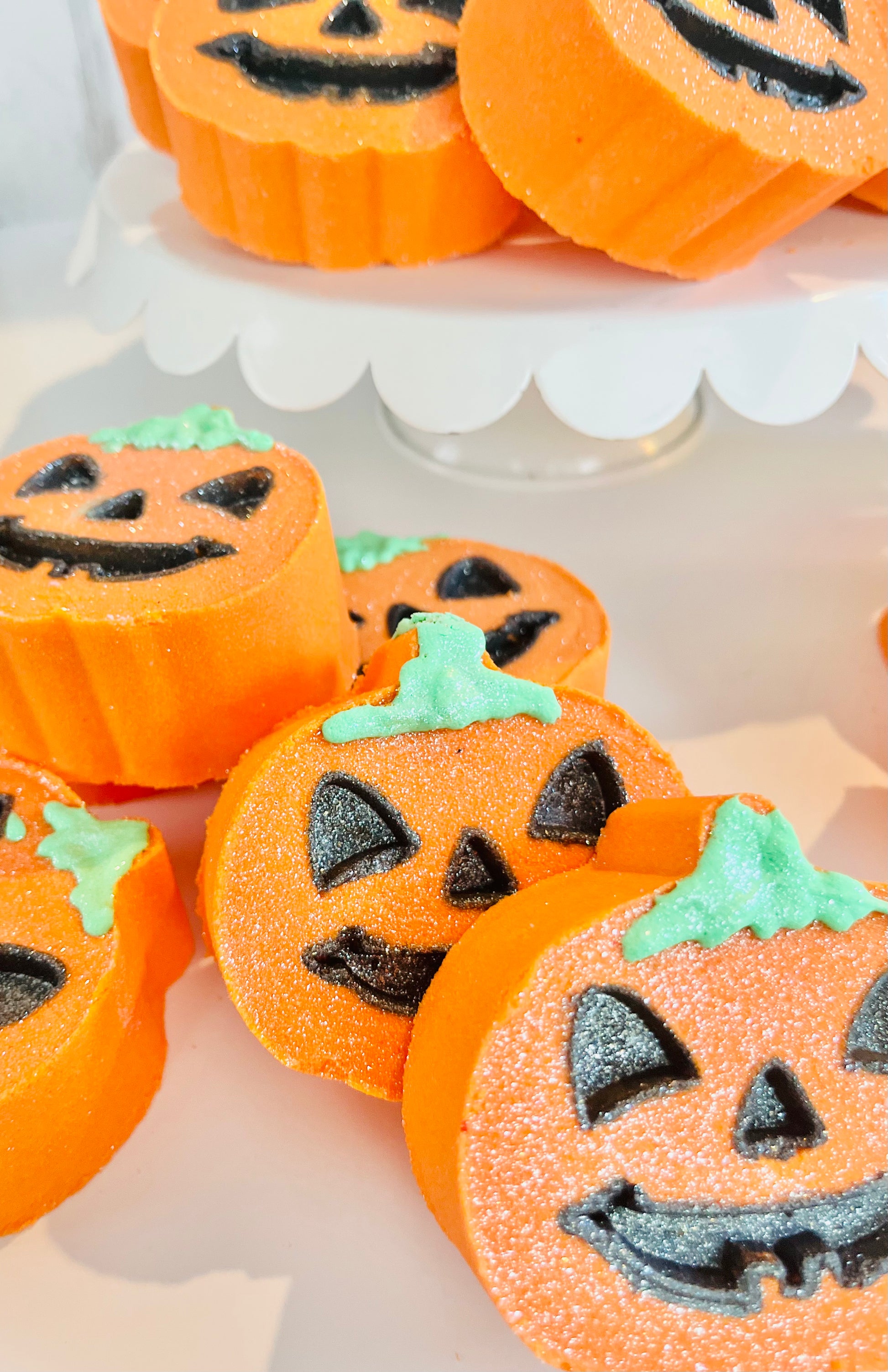 Pumpkin Head, Jack-o-Lantern Bath Bomb store 1